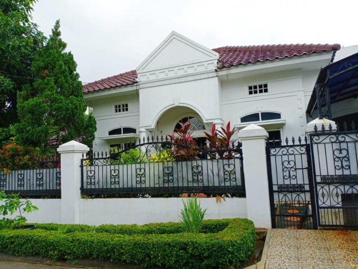 Rumah Dijual di Montana Executive Residence